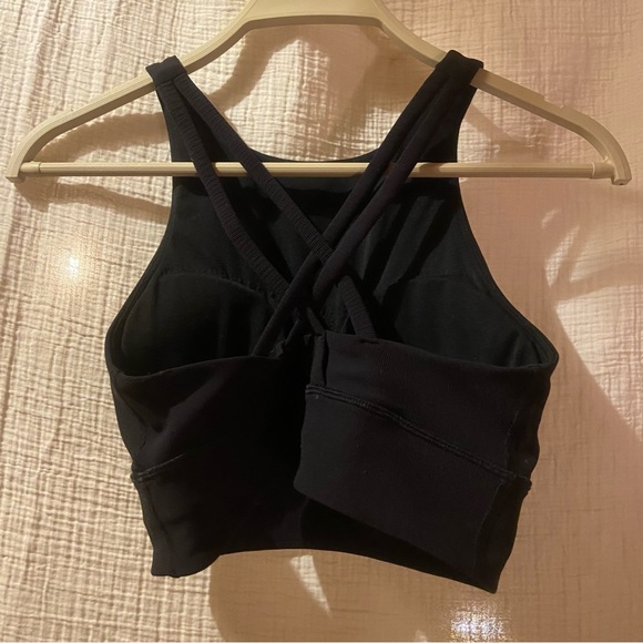 Lulu Energy Highneck Ribbed Bra - Picture 5 of 8